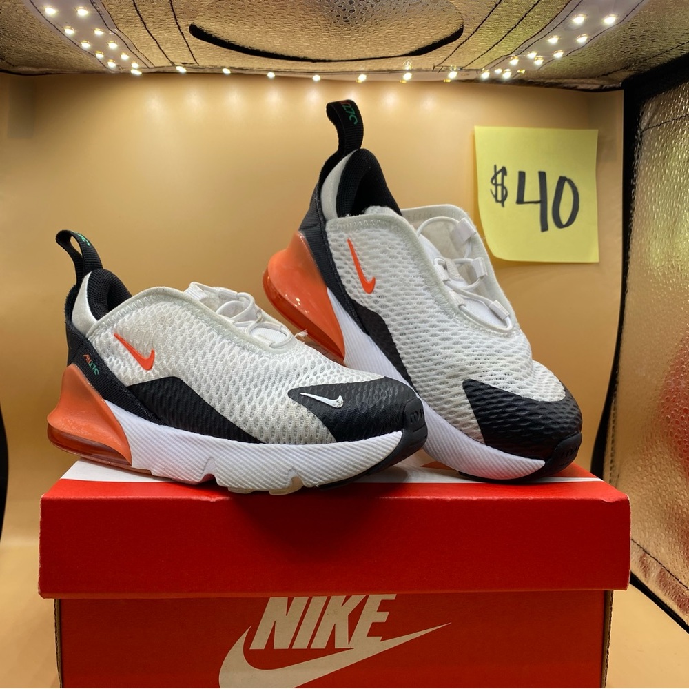 Nike Air Max 270 9C $40